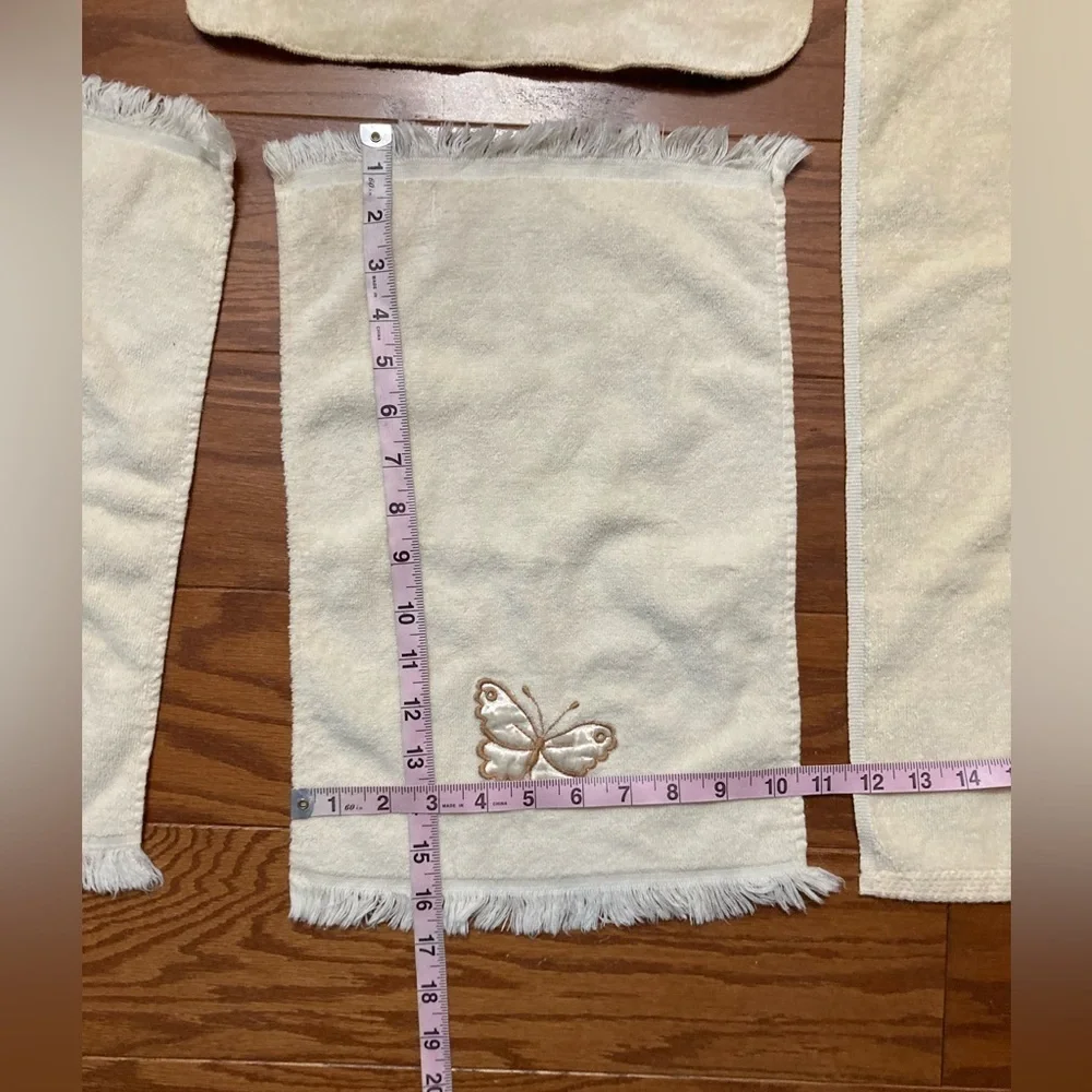 Butterfly towels Vintage Ivory colored with butterflies set of 7 Martex USA